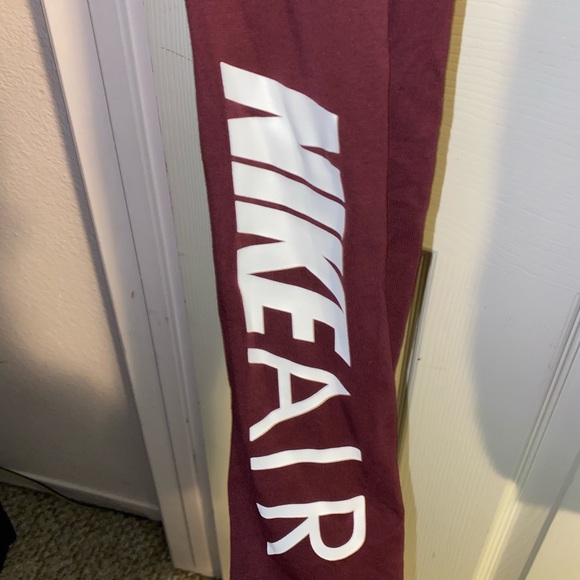 Women’s Nike leggings - Picture 2 of 2